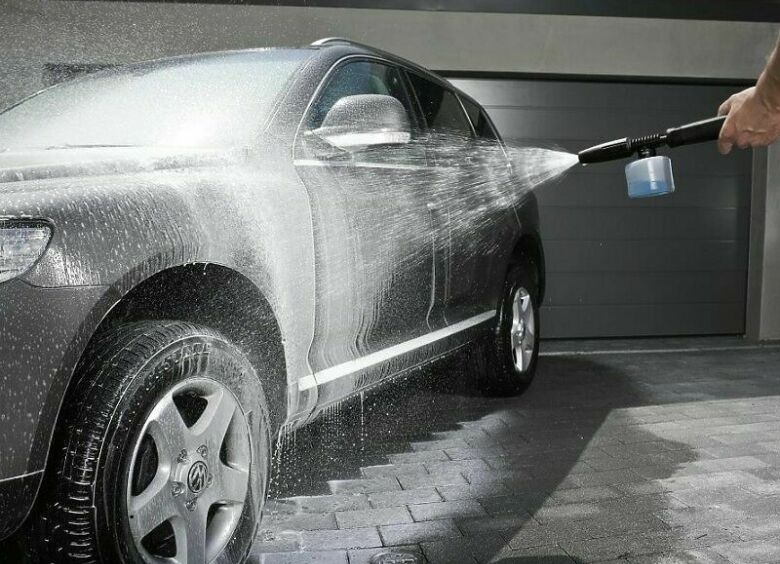 Изображение Мыть или не мыть машину зимой?