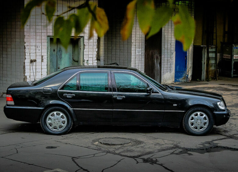 Изображение Сколько стоит подержанный Mercedes S600 с заводским бронированием