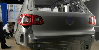 Кто и зачем «топит» Volkswagen