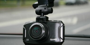 Видеорегистратор Digma FreeDrive 101: все, что нужно 