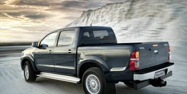Toyota отзывает 685 пикапов Hilux