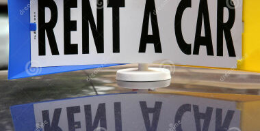 Пенсионерка взяла в прокат машину, чтобы продать