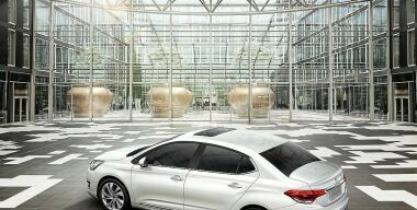 Citroёn объявил скидки на C4 Cедан