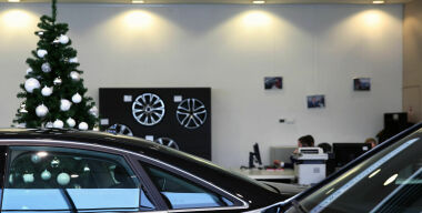 Падение авторынка эксперты АЕБ объясняют… стабилизацией рубля