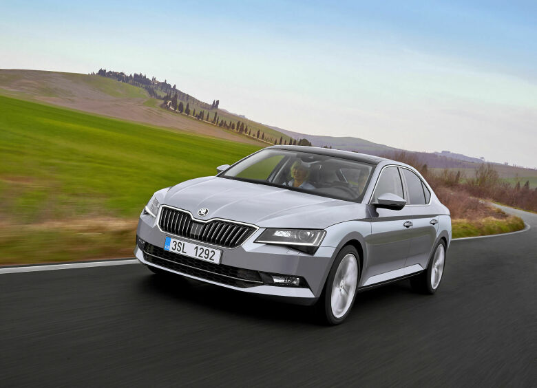 Изображение Skoda Superb плучит шины Continental