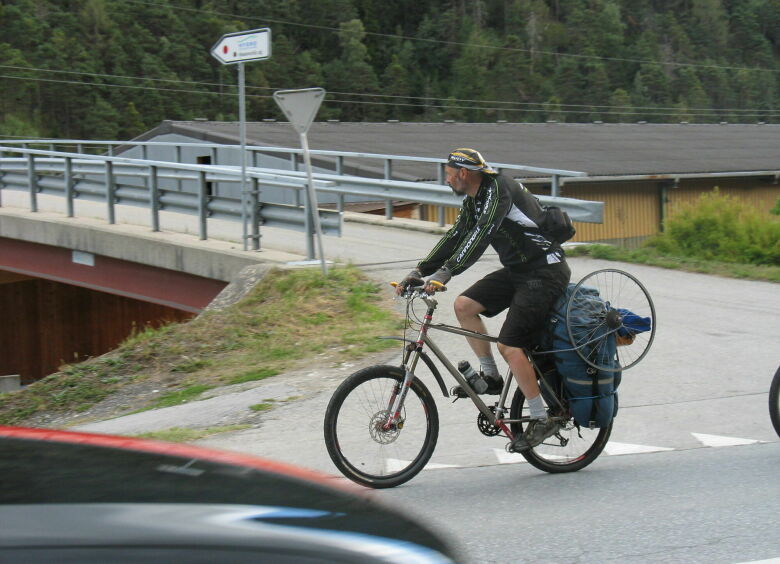 Изображение Почему велосипедисты все чаще попадают под колеса
