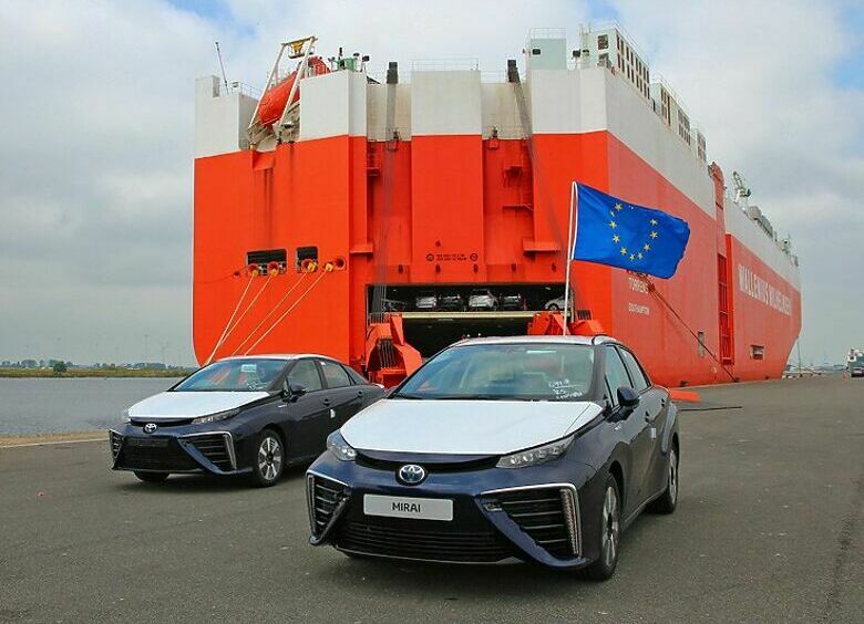 Изображение Toyota Mirai: сколько стоят серийные водородомобили