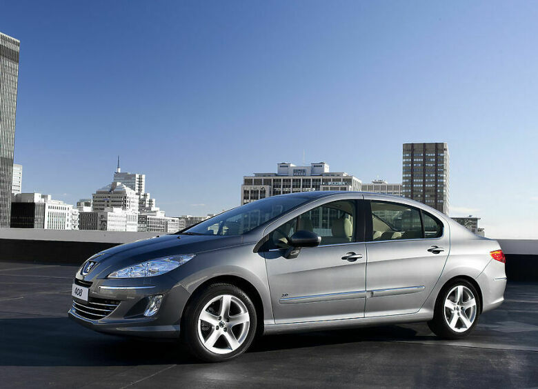 Изображение Седаны Peugeot подешевели до 500 000 рублей