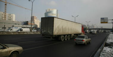 Водителей обяжут регулярно посещать автошколу