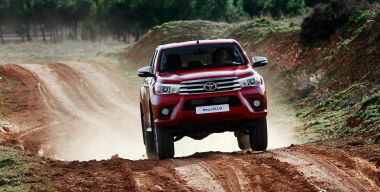 Чем новый Toyota Hilux отличается от старого