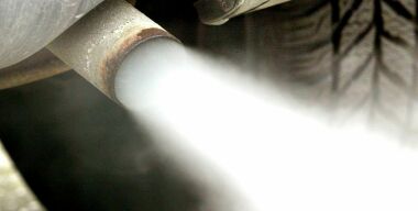 В Москве запретят прогревать машины и ездить по дворам