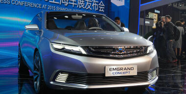 Geely Emgrand EC7 и седан GC9 будут продавать в России