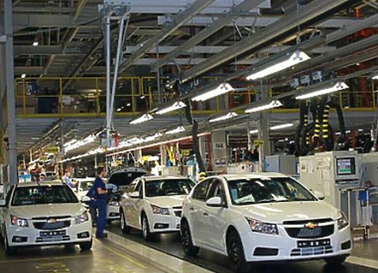 Изображение Власти не дадут GM закрыть завод в Питере