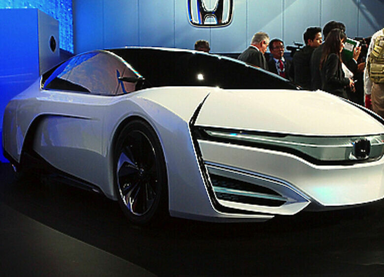 Изображение Honda FCV: почем водород для народа