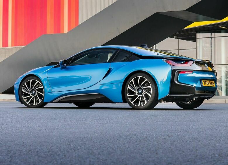 Изображение BMW i8 клиенты будут ждать “всего” полгода