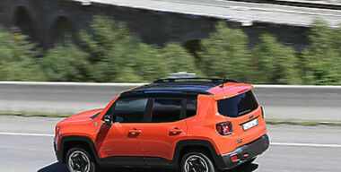 Jeep Renegade будет стоить меньше средней полугодовой зарплаты