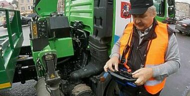 Эвакуатор до Болотной доведет