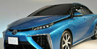 Toyota Mirai: первый недорогой водородный автомобиль?