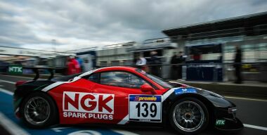 Гоночная команда NGK впервые стартовала на трассе Нюрбургринга