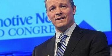 Mercedes-Benz Е-Класс оденут в «шкуру» Maybach