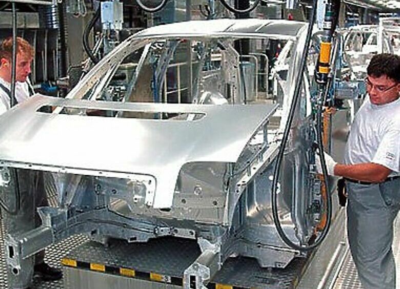 Изображение Через год кроссовер Lexus RX получит алюминиевый капот