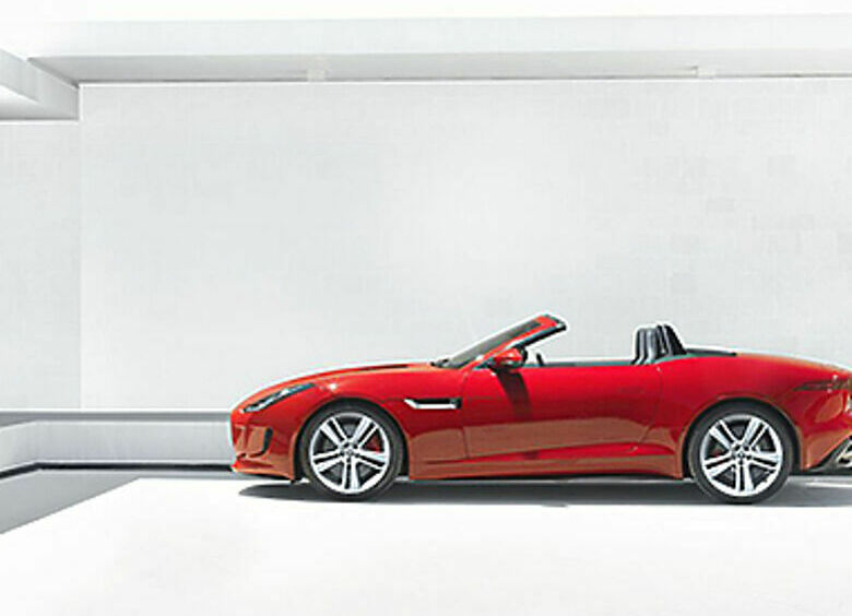 Изображение Jaguar F-Type получил «Золотой руль»