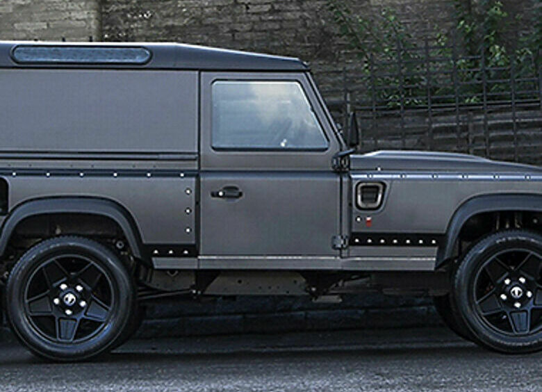 Изображение Land Rover Defender: и в грязь, и на стрип