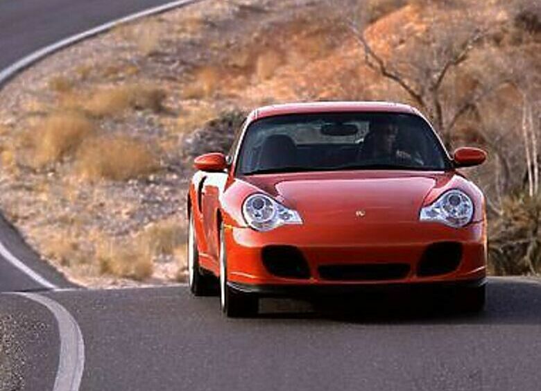 Изображение Будущий Porsche 911 выкатили на тесты