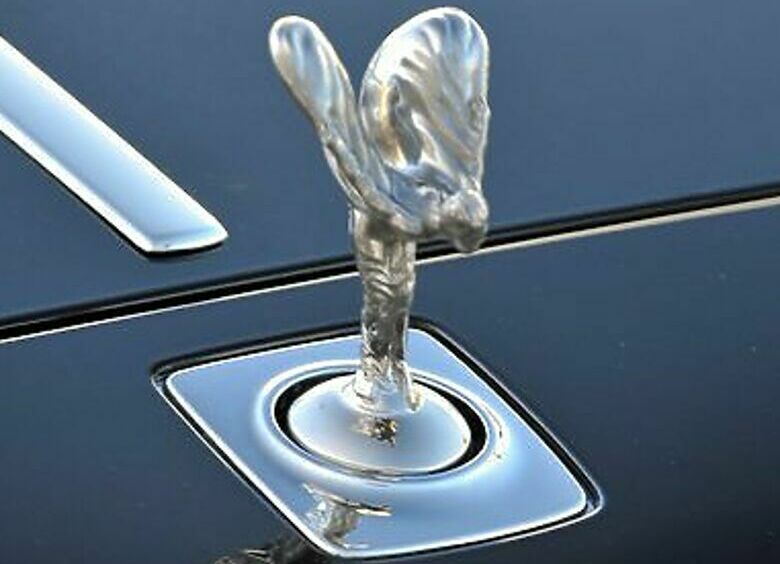 Изображение «Rolls-Royce» выпустит гибридный седан