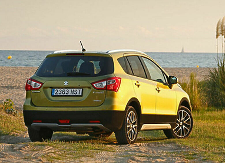 Изображение Новый Suzuki SX4: лопата с золотым черенком