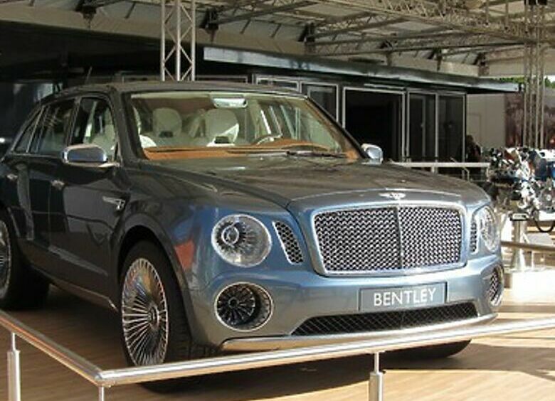 Изображение В «Bentley» назвали стоимость будущего внедорожника