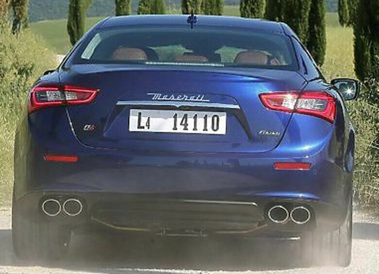 Изображение Maserati Ghibli прошел краш-тесты на «отлично»