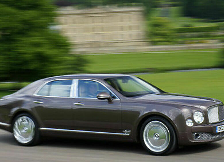 Изображение «Bentley» выпустил свой первый «гибрид»
