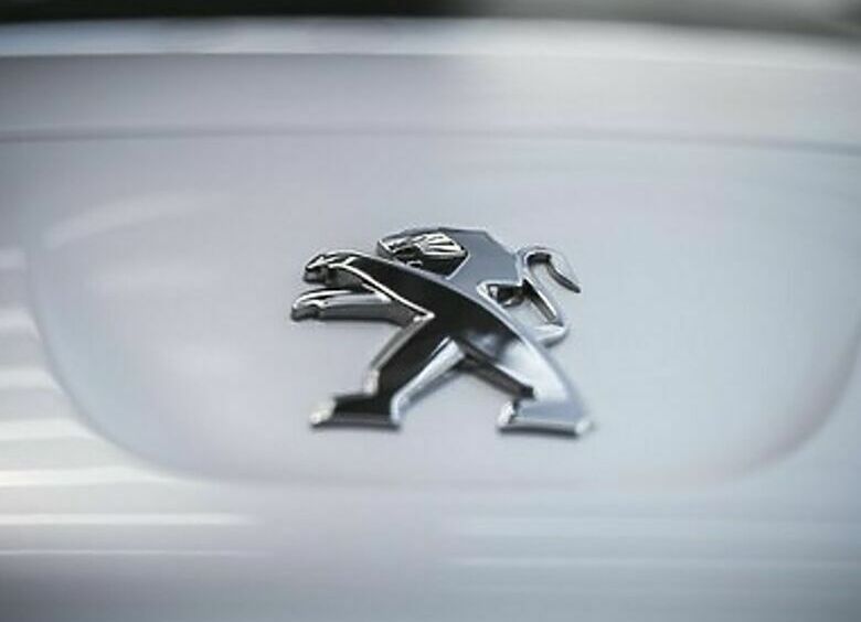 Изображение Peugeot 408 превратится в четырехдверное купе