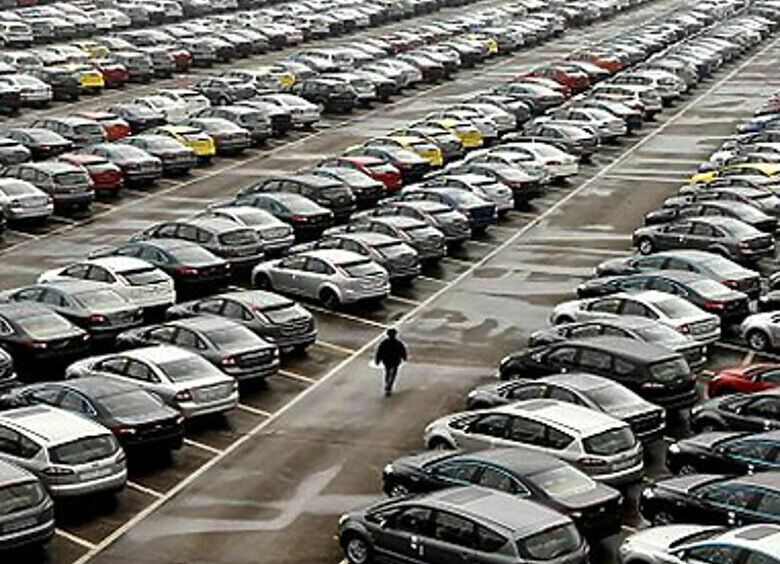 Изображение Продажи новых авто в России в августе упали на 26% 