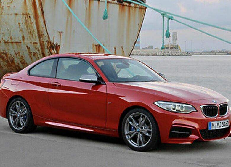 Изображение BMW заменила 1-ю серию новыми «двойками»