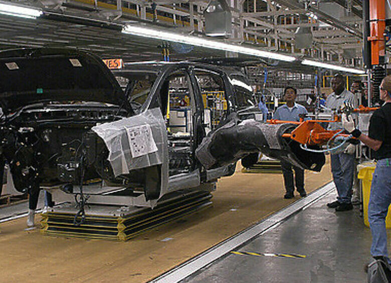 Изображение Завод «Nissan» под Питером остановит производство