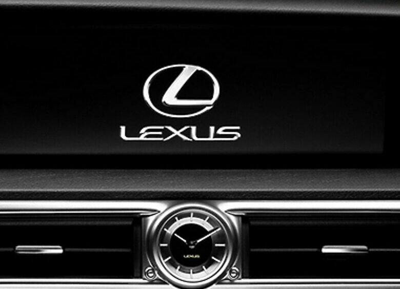 Изображение Lexus TX: в роли догоняющего