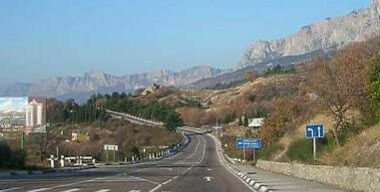 Крымские водители между Украиной и Россией