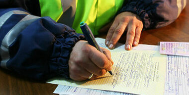 Не платишь алименты — отдай «права» и машину