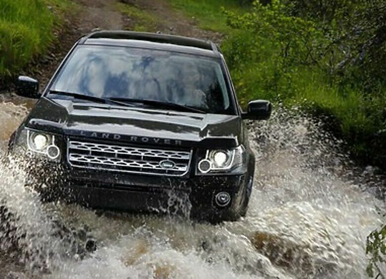 Изображение «Land Rover» привез в Россию «черный» Freelander