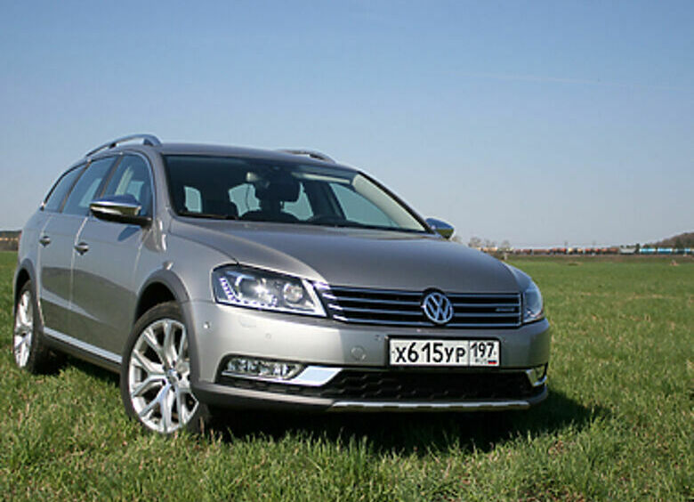 Изображение Passat Alltrack: «сарай» в поле не воин!