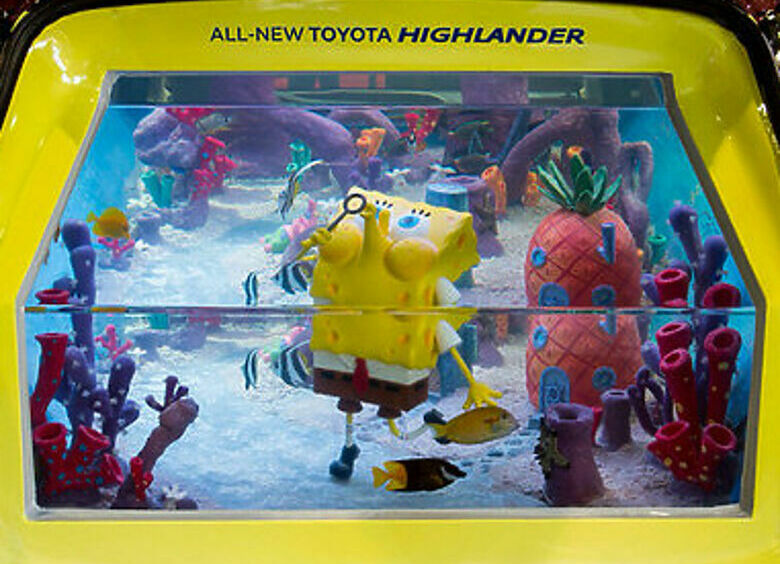 Изображение Японцы сделали из Toyota Highlander аквариум