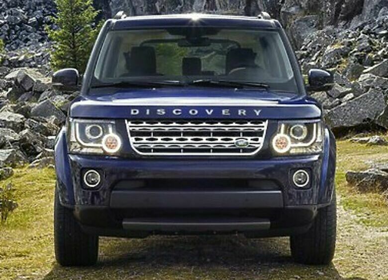 Изображение Land Rover Discovery сменили надпись на капоте