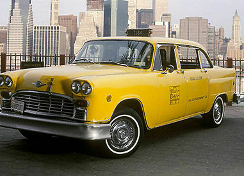 Изображение Столичное такси желтеть не желает!