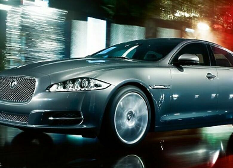 Изображение Будущий Jaguar XJ попался фотошпионам