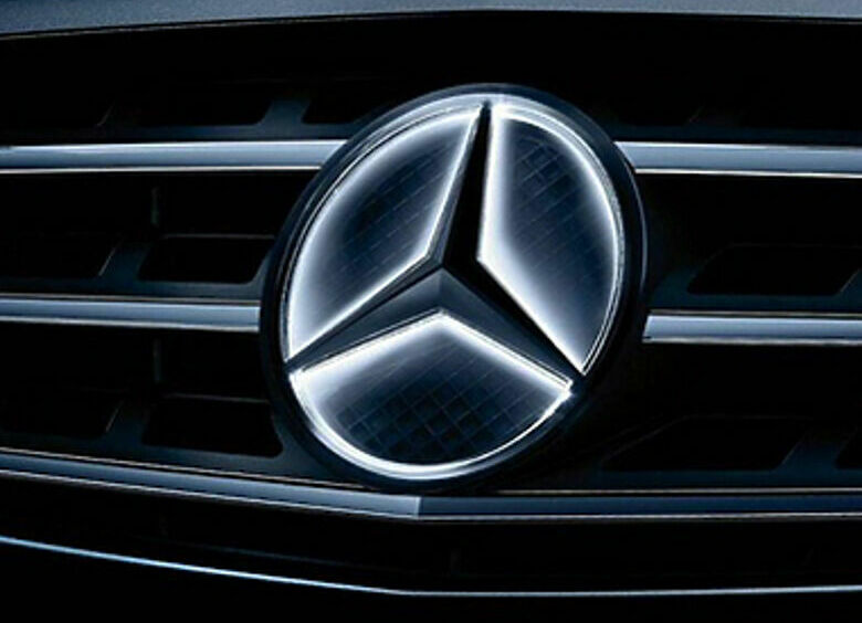 Изображение «Mercedes» зажигает звезду