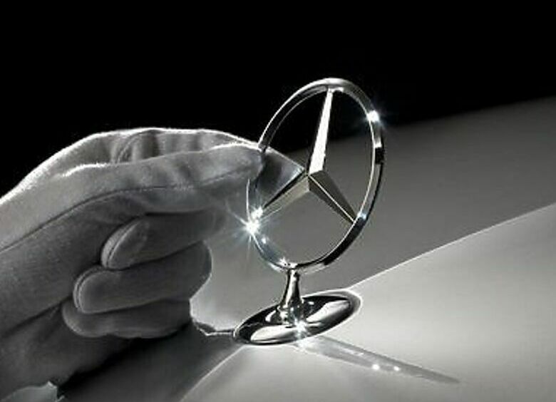 Изображение «Mercedes» может выпустить близнеца Initiale Paris
