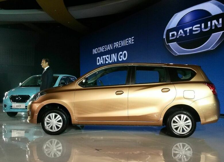 Изображение Карлос Гон представил Datsun GO+