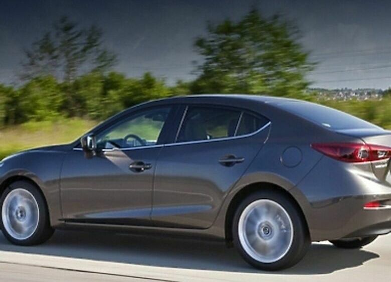 Изображение Mazda3 получит гибридную версию
